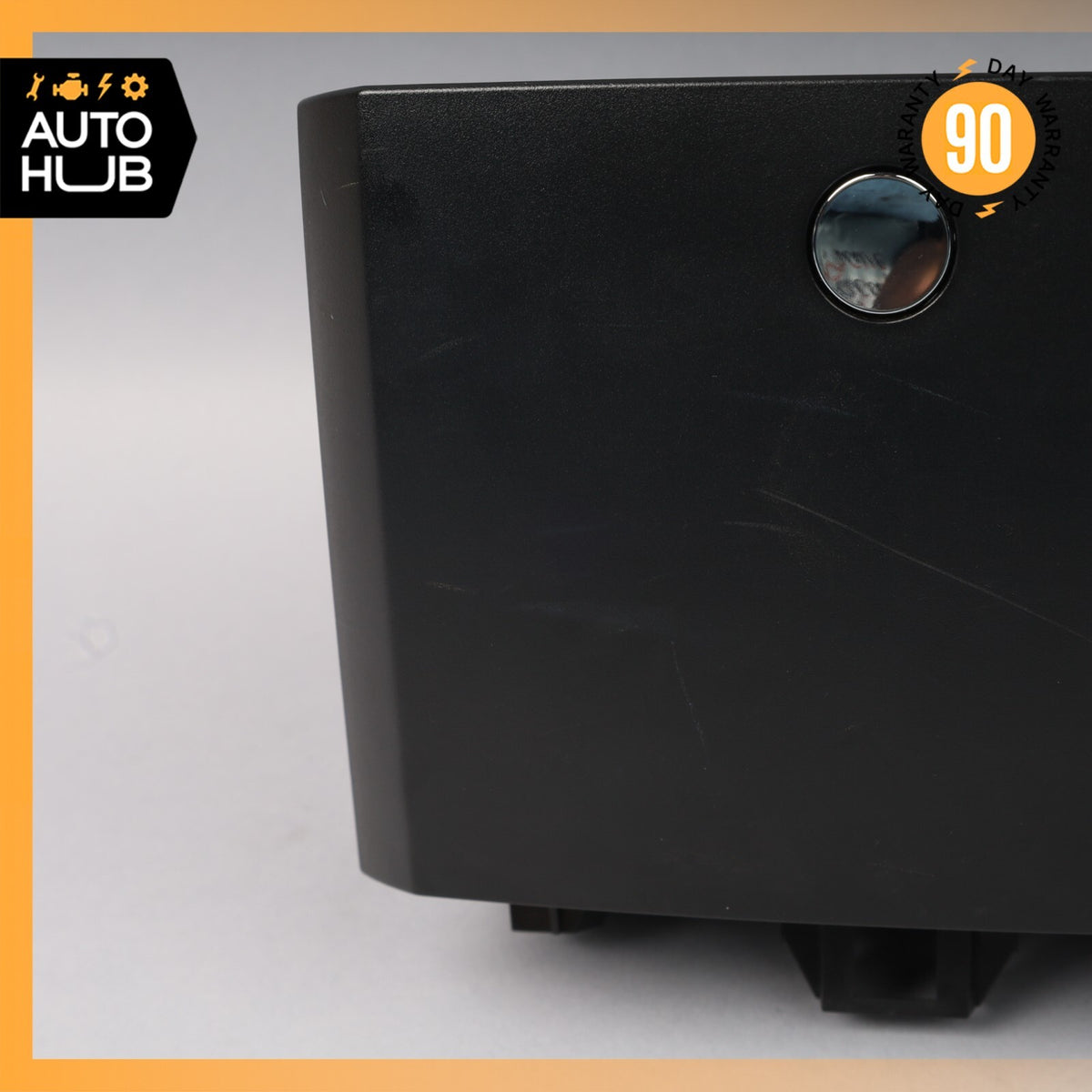 06-13 Mercedes W251 R350 R500 Rear Center Console Cup Holder / Ashtray Black OEM - photo 3
