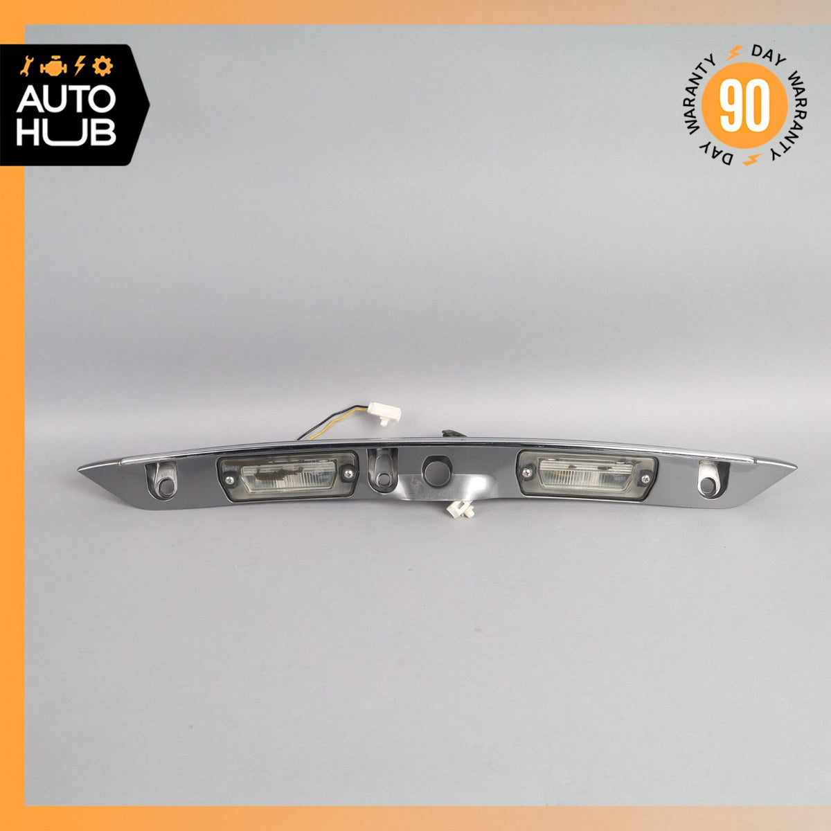 02-07 Maserati Spyder 4200 M138 Rear Trunk Lid Moulding Plate w/Lights OEM 61k - photo 9
