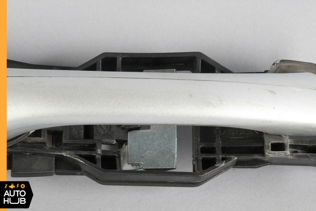 06-11 Mercedes W219 CLS500 CLS550 Front Right Passenger Door Handle Silver OEM - photo 3