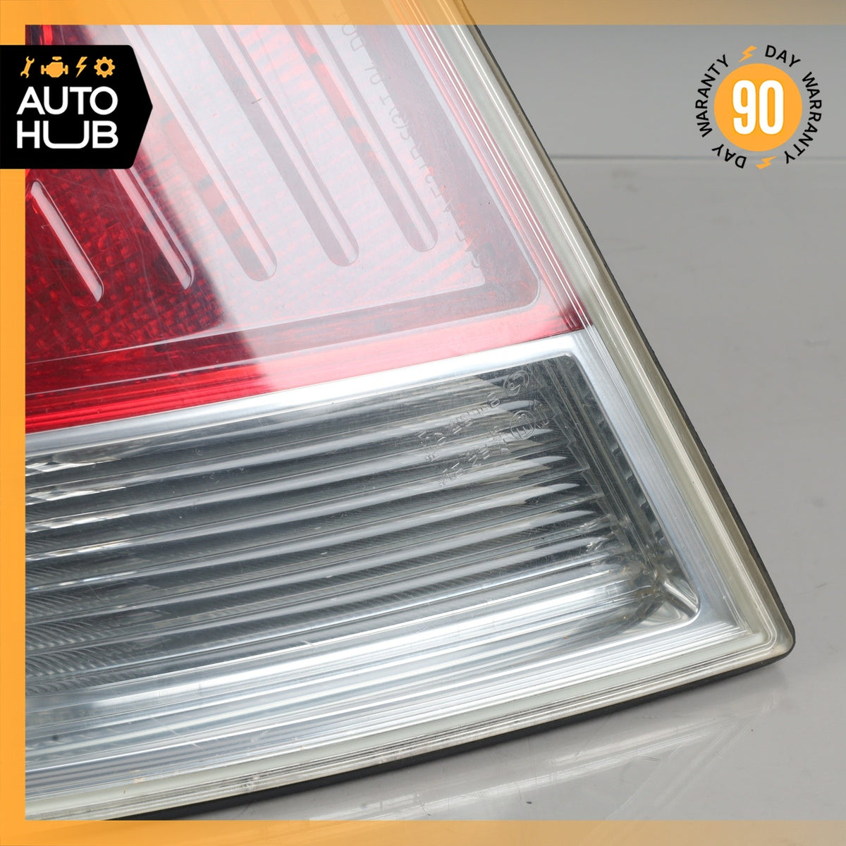 03-08 Maserati Quattroporte M139 Right Side Tail Light Lamp 191102 OEM 84k - photo 5