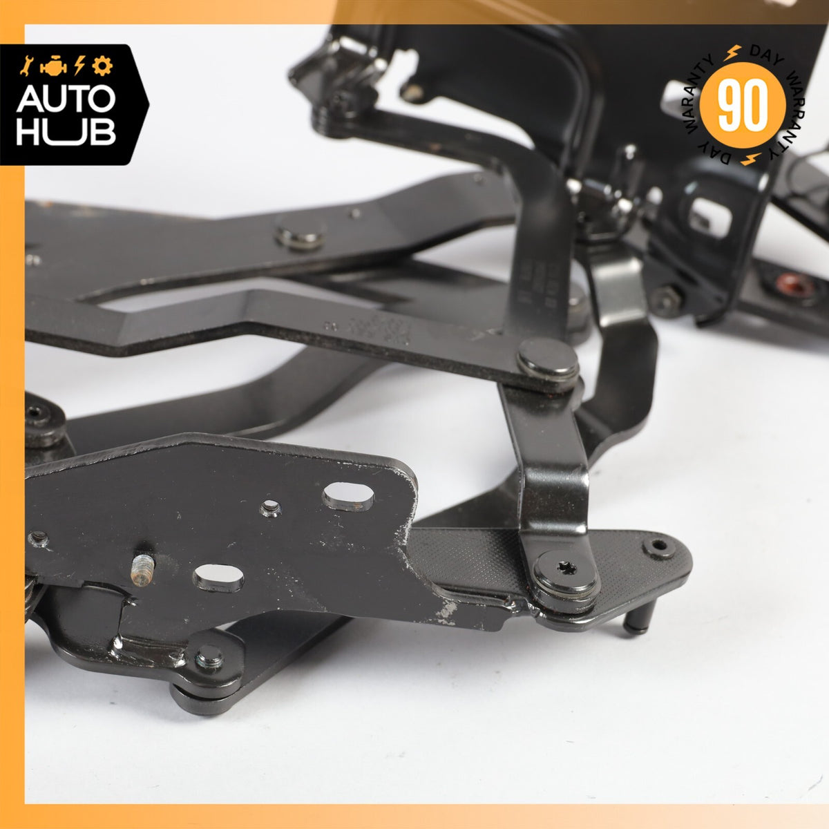 04-09 Cadillac XLR Left Driver Convertible Decklid Hinge Frame 170018902 OEM 51k - photo 9