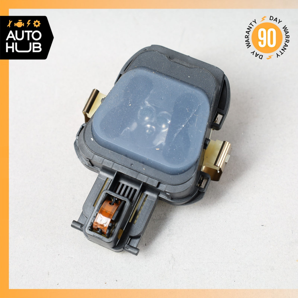 Mercedes W205 C350e Front Windshield Rain Sensor 2059006615 OEM - photo 1