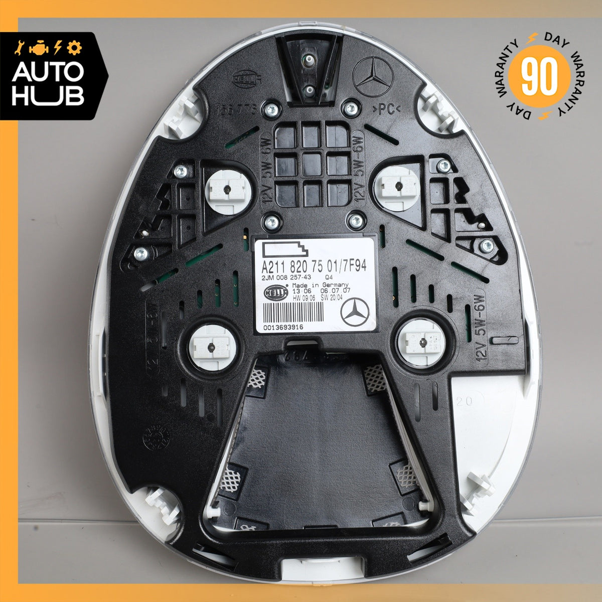 03-11 Mercedes W211 E350 E55 CLS550 Rear Overhead Dome Light Gray 2118206601 OEM - photo 19