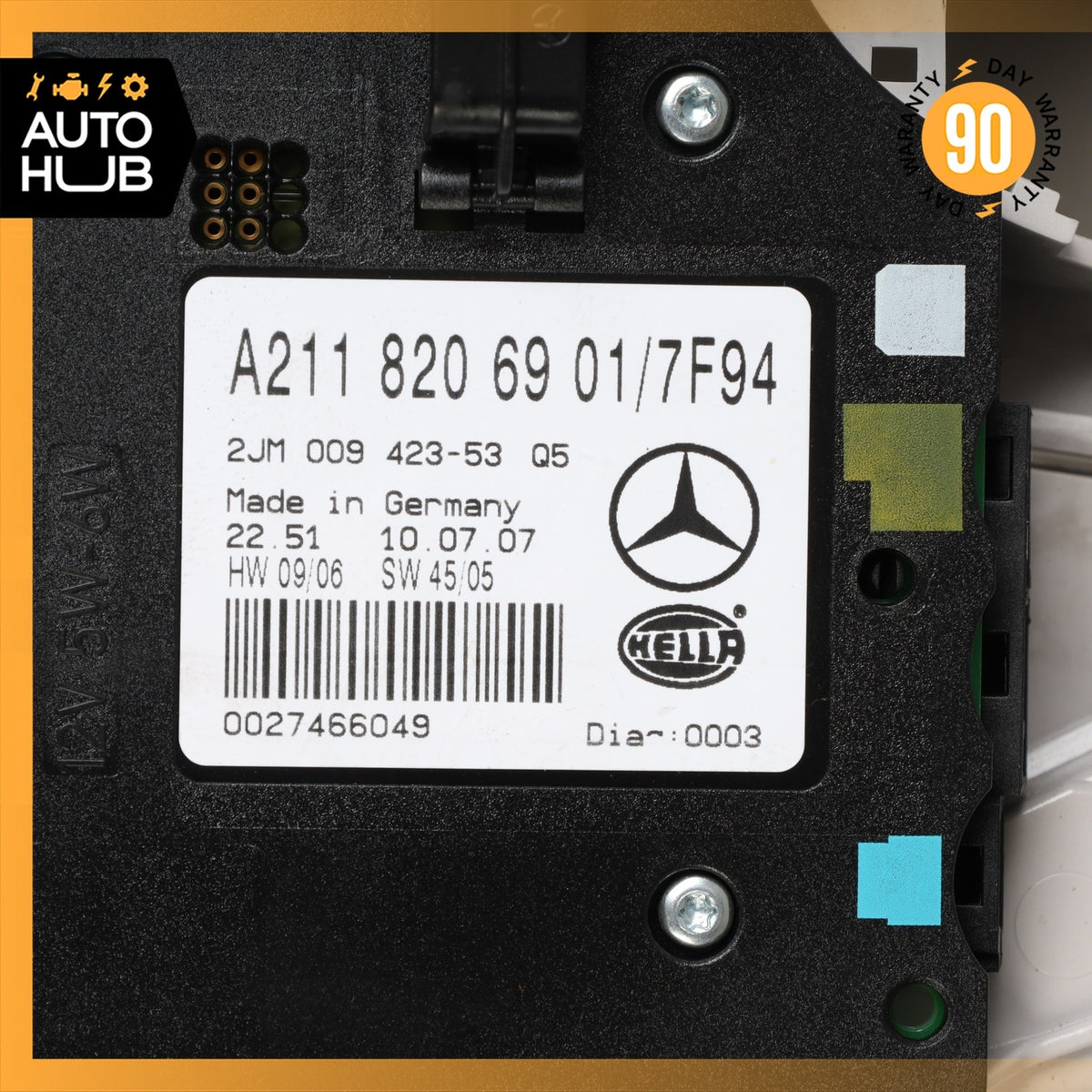 03-09 Mercedes W211 E350 E320 Front Overhead Dome Light Gray 2118206901 OEM - photo 8