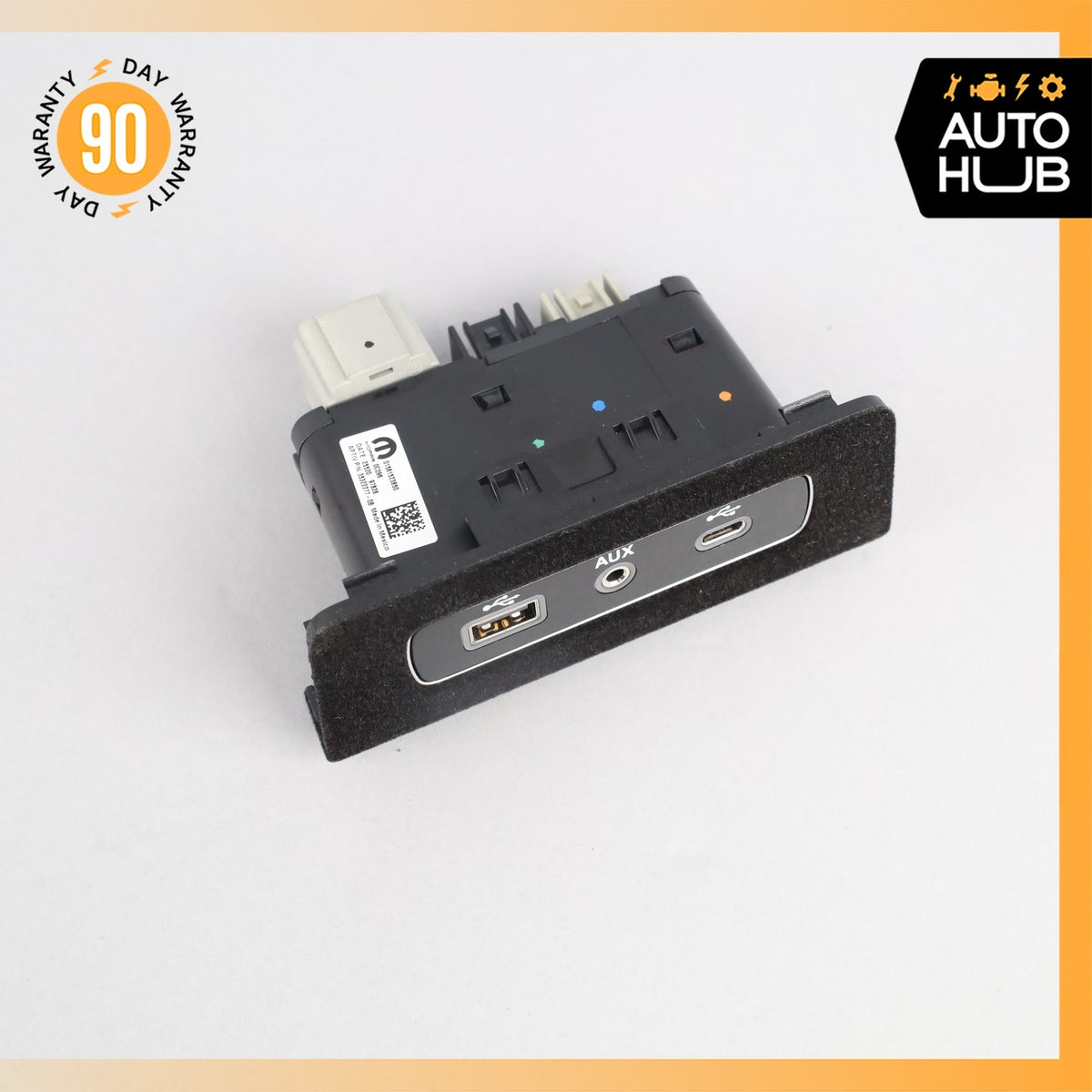 17-23 Alfa Romeo 949 Stelvio Center Console USB AUX Jack Adapter Socket OEM 50k - photo 3