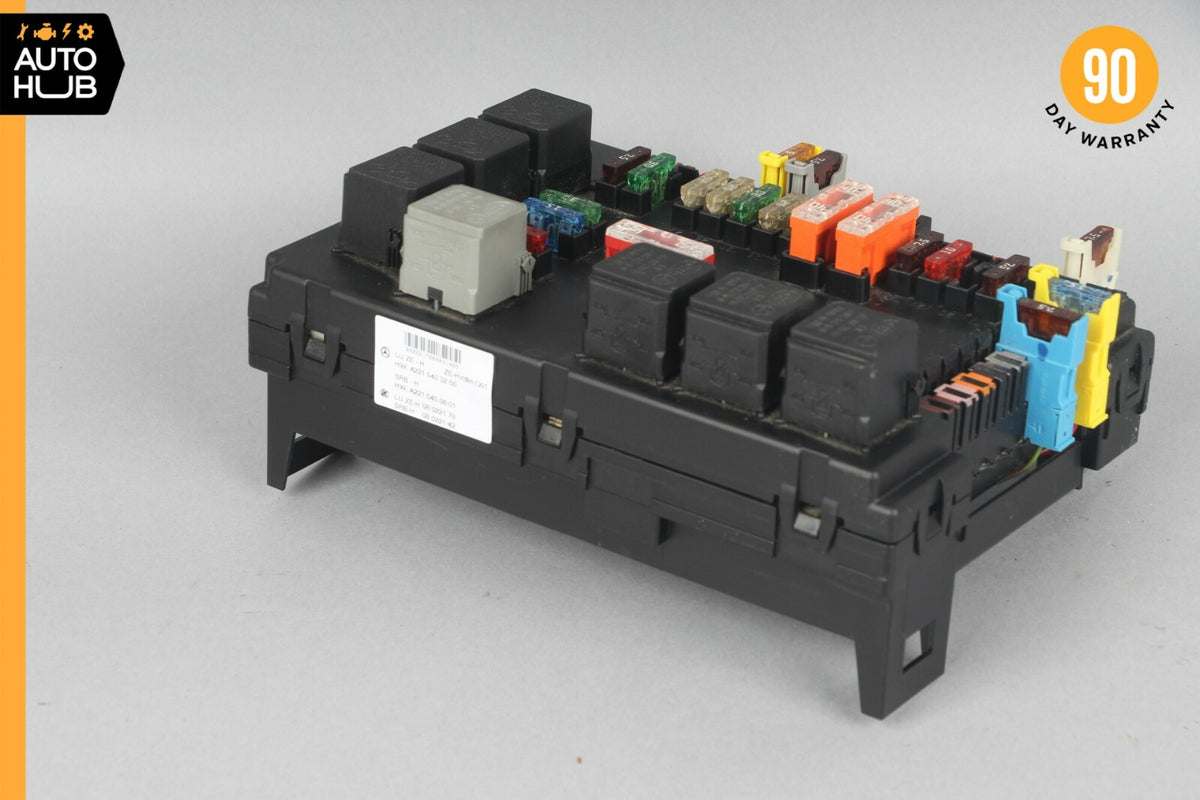 07-09 Mercedes W221 S550 CL550 S450 Rear Trunk Fuse Box 2215403250 OEM - photo 1