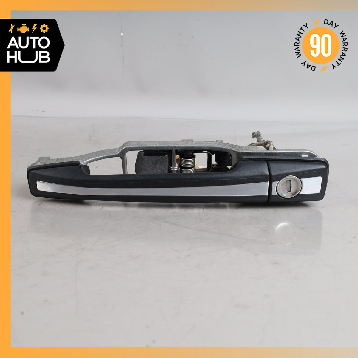 90-95 Mercedes W124 300E 300D Front Door Right Handle 1247600570 OEM - photo 1