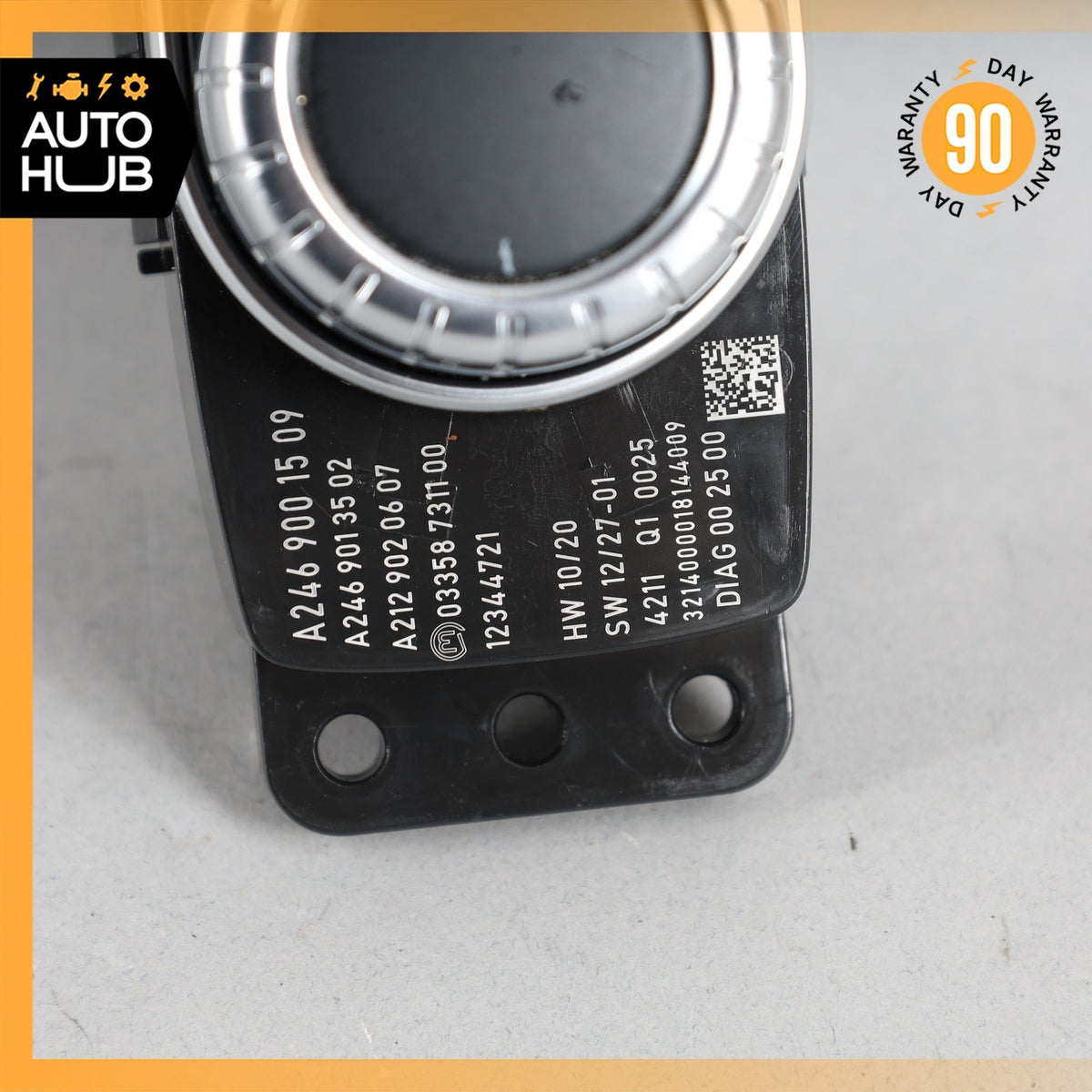 Mercedes W117 CLA250 Console Head Unit Controller Knob Multi Switch OEM - photo 3