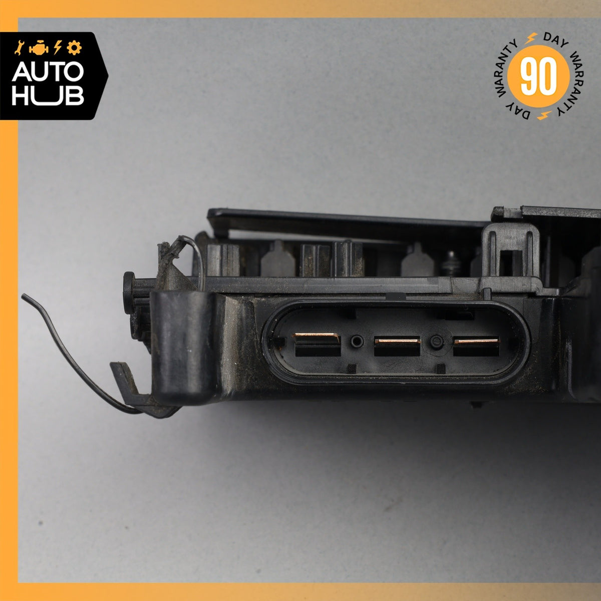 12-16 Mercedes R172 SLK250 Fuse Relay Box Junction Terminal Connector OEM - photo 7