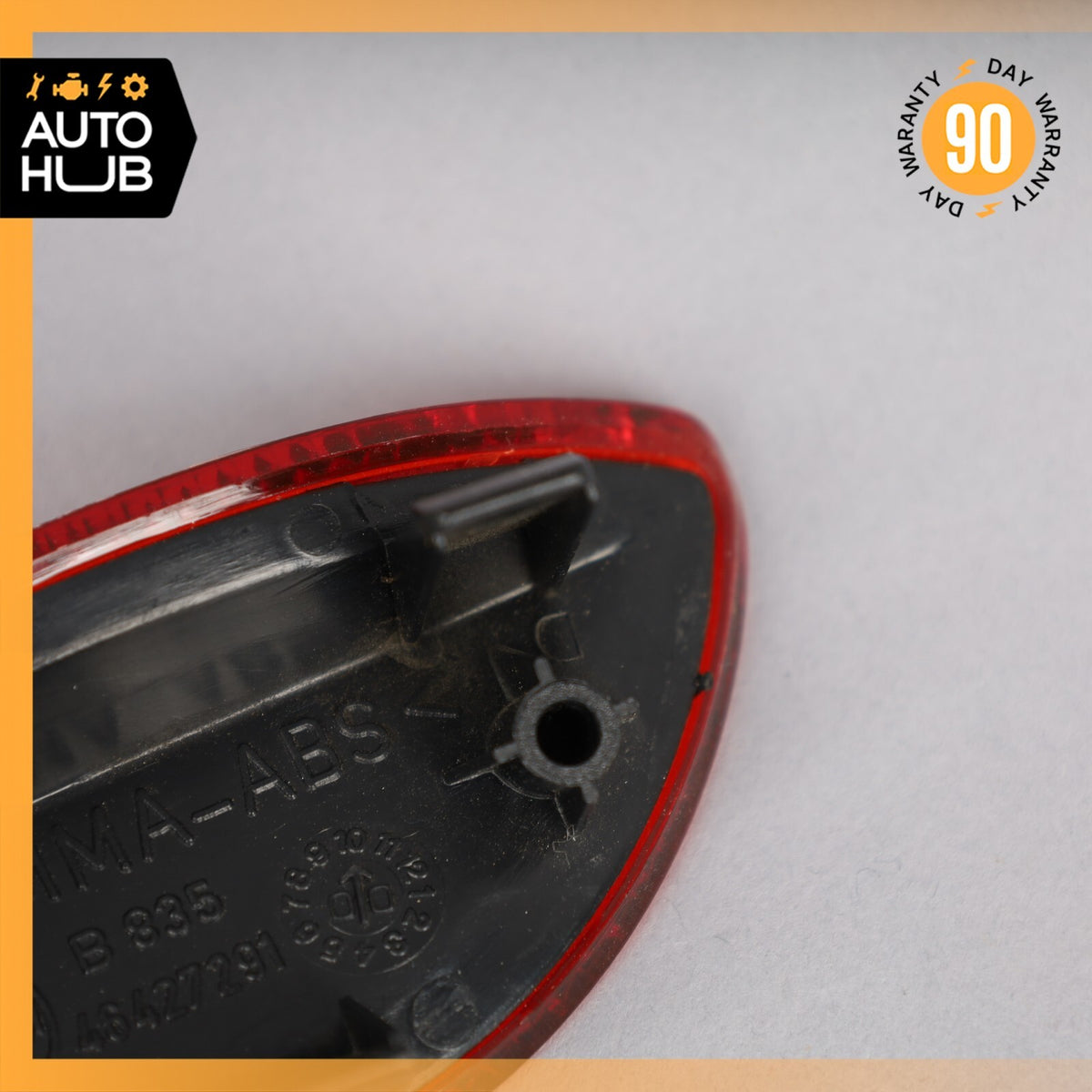 02-19 Maserati Coupe 4200 GranCabrio Front Right Door Panel Interior Light OEM - photo 7