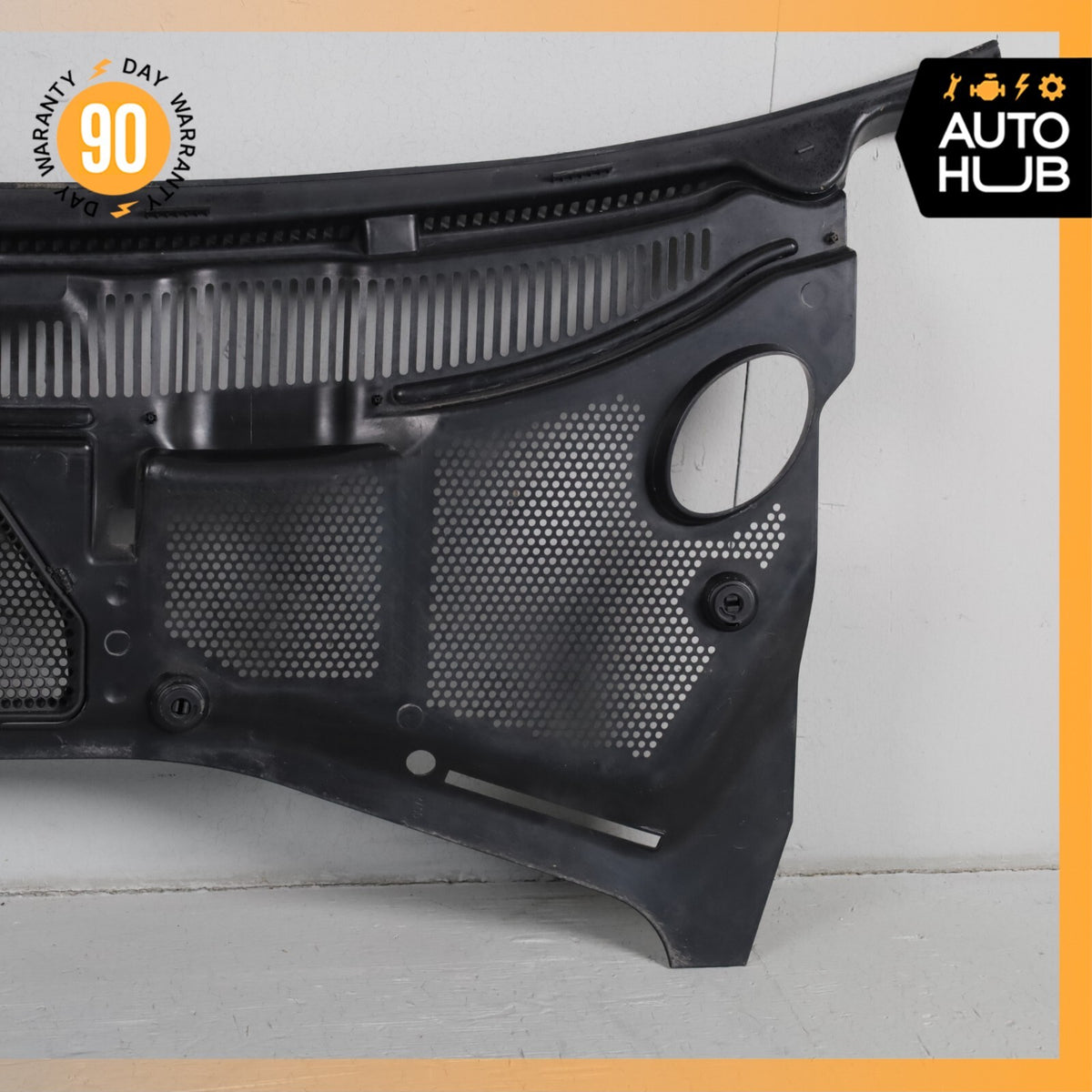 Bentley Continental GT Front Windshield Cowl Panel Trim Cover OEM 81k - photo 9