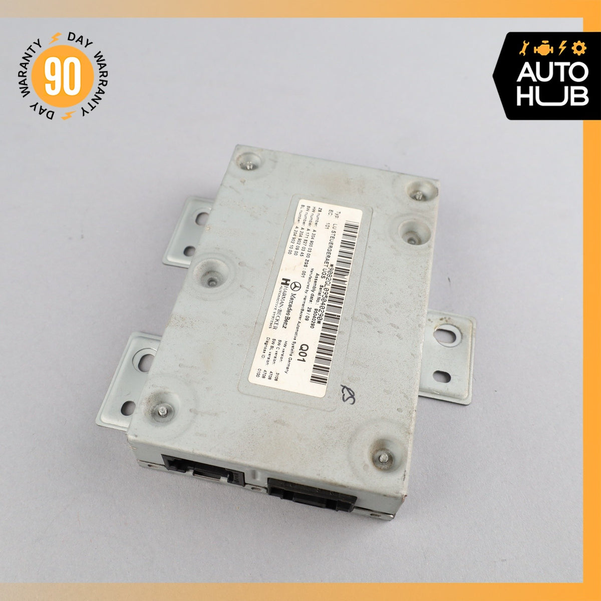 Mercedes W221 S550 S63 AMG CLS550 Communication Interface Module 2049000300 OEM - photo 2
