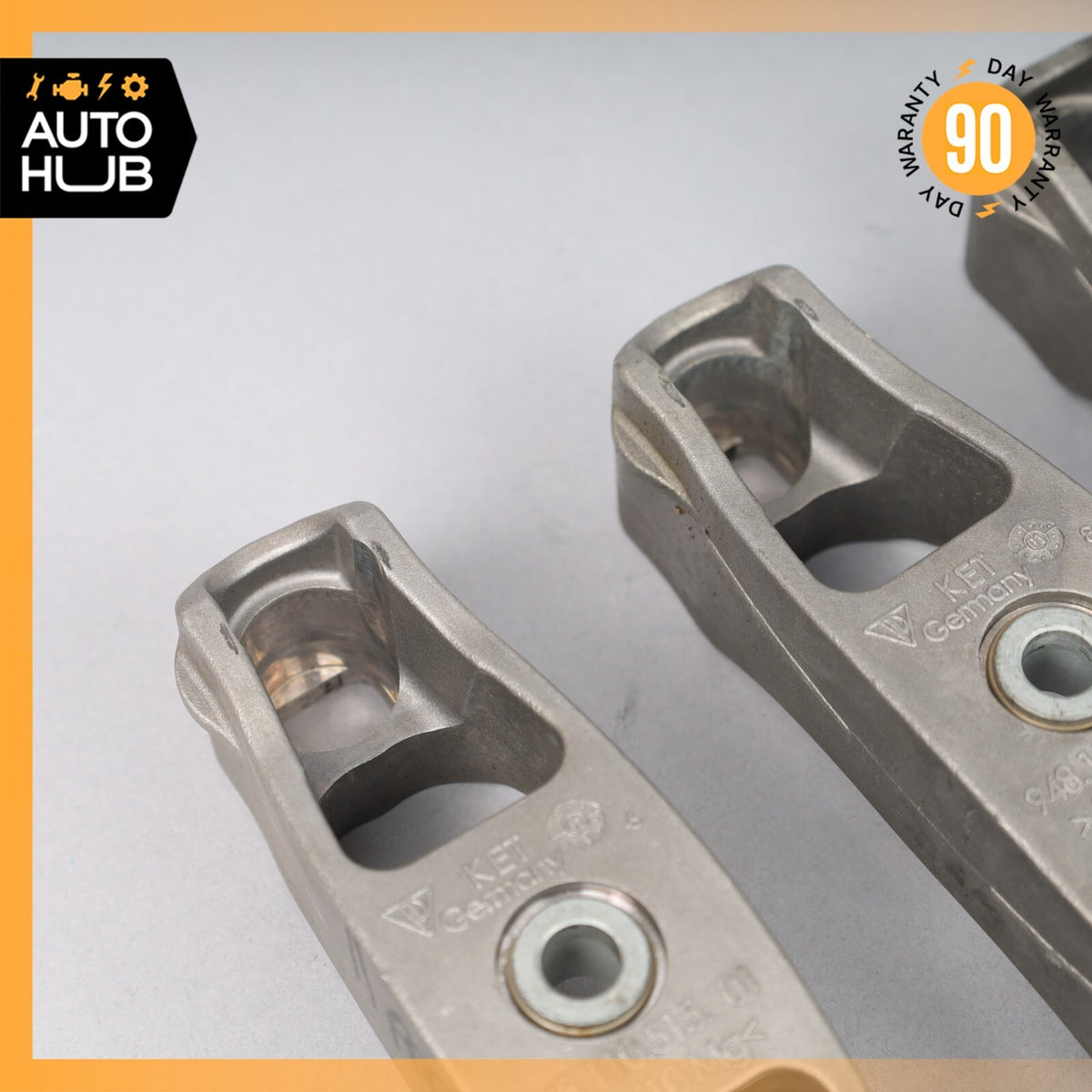Porsche Panamera 970 3.6L V6 Fuel Injector Rail Support Bracket Set OEM - photo 5