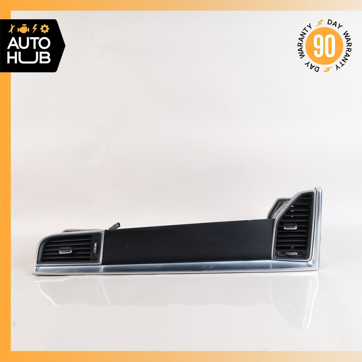 15-18 Porsche Macan 95B Right Dashboard Panel Molding 95B857224P OEM 44k - photo 2