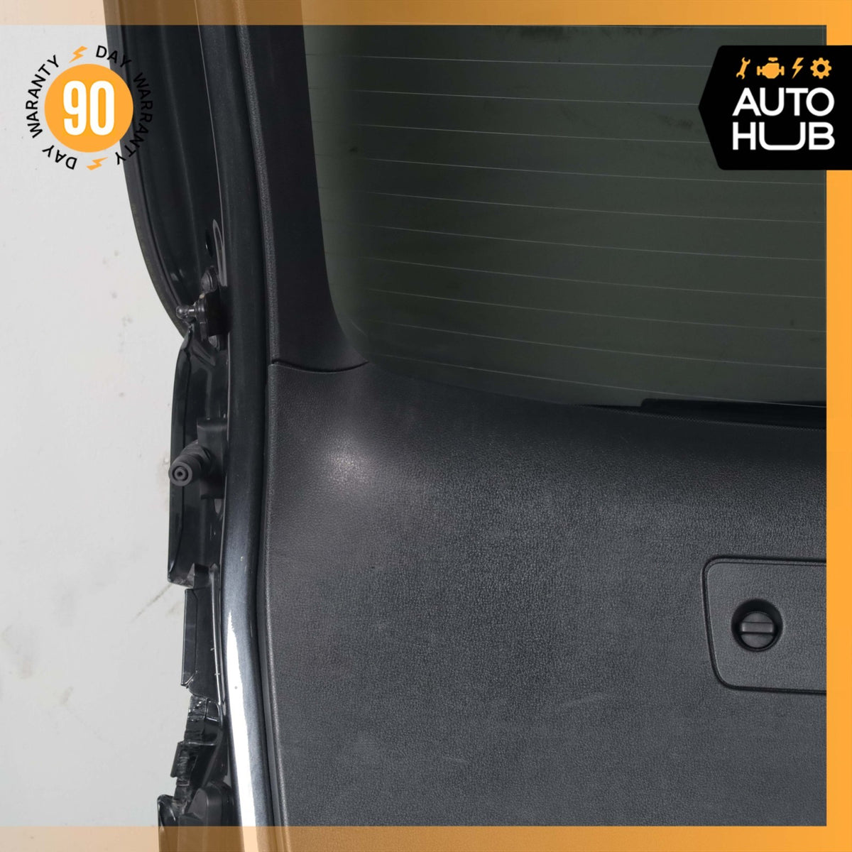 15-18 Porsche Macan 95B Trunk Lid Liftgate Tailgate Hatch Shell w/Spoiler OEM - photo 20