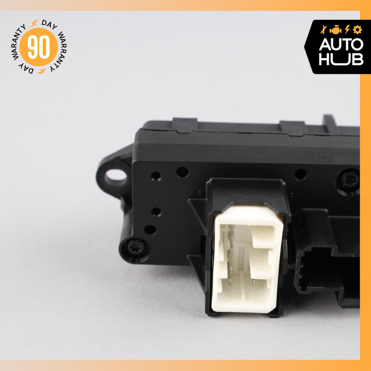 08-19 Maserati GranTurismo S GranCabrio M145 Hazard Light Control Switch OEM 43k - photo 6