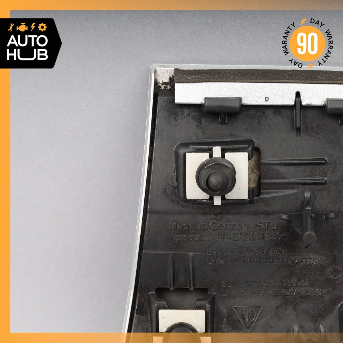11-18 Porsche Cayenne 958 S Front Left Side Lower Fender Molding Trim OEM - photo 7