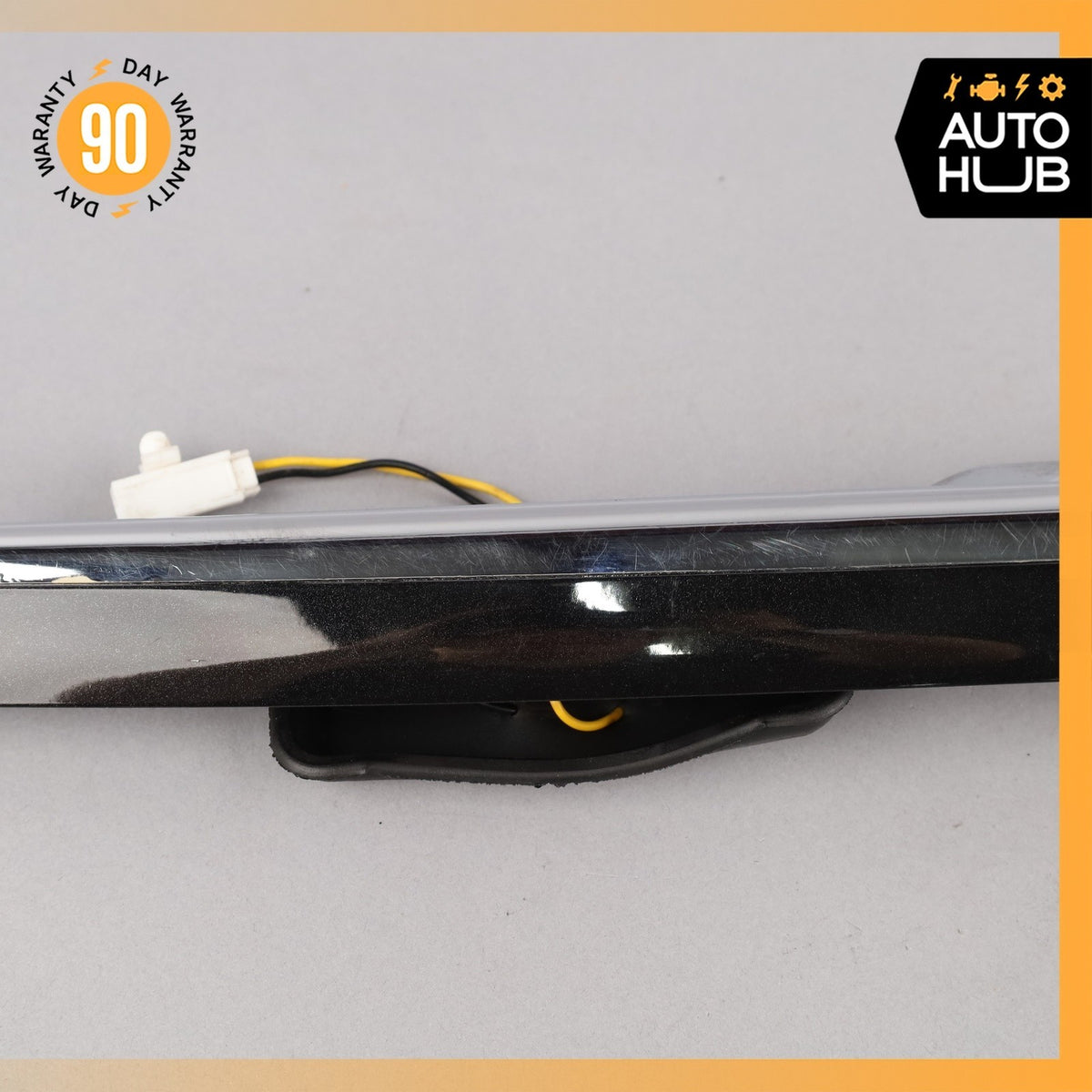 02-07 Maserati M138 4200 Coupe Rear Trunk Lid Moulding Plate w/Lights OEM - photo 4