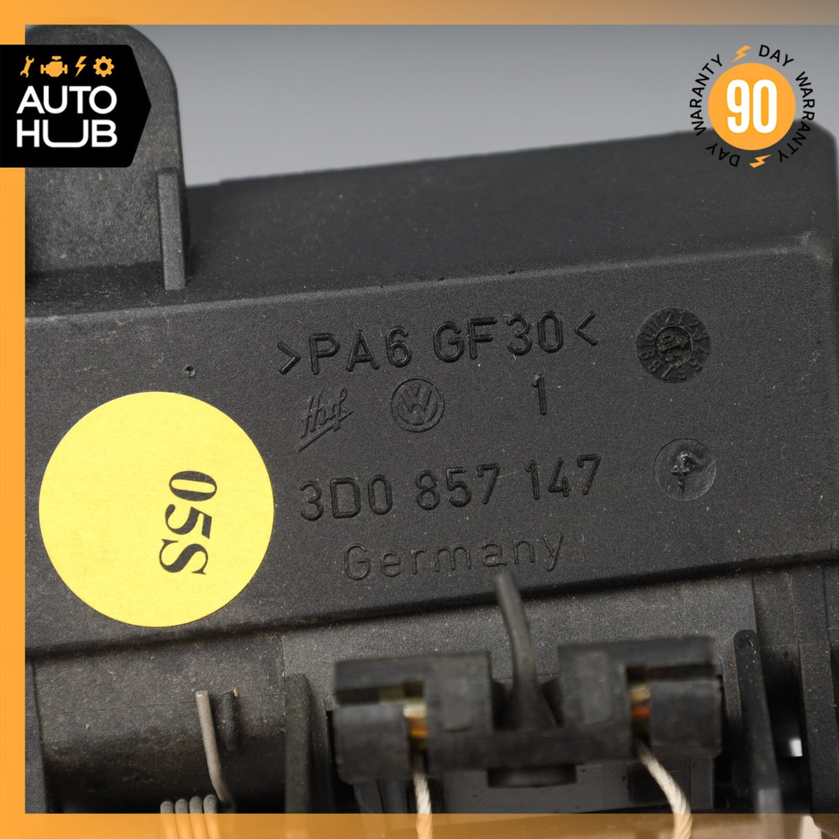 03-06 Bentley Continental GT Flying Spur  Fuse Box Opening Handle 3D0857147 OEM - photo 13