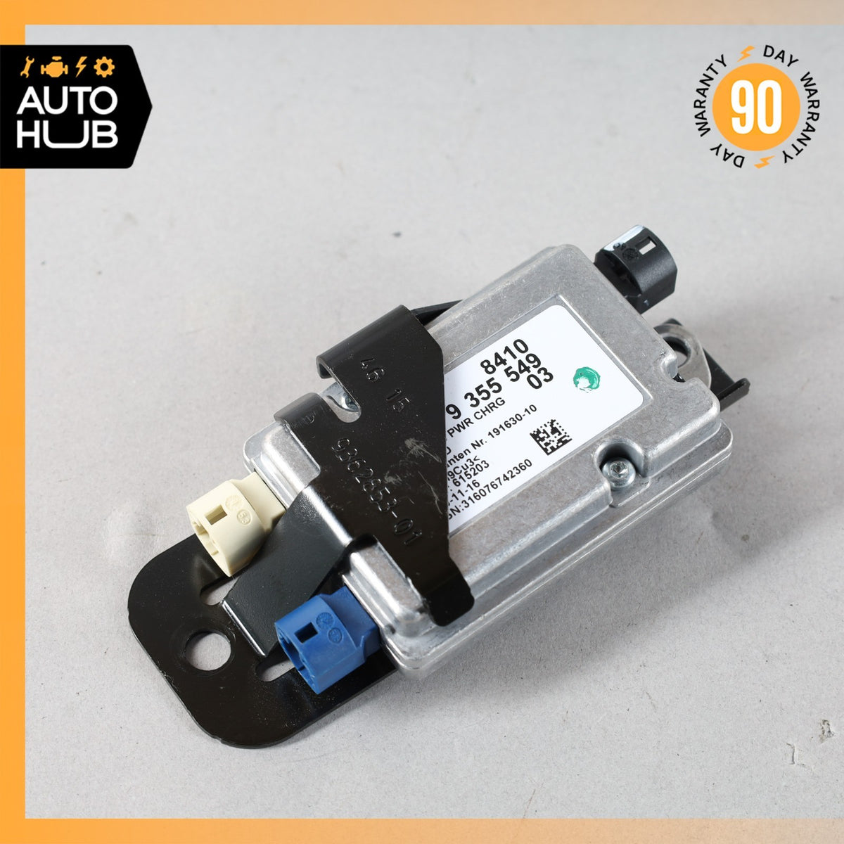 BMW G12 740Li USB Multimedia Hub Control Module 9355549 OEM - photo 1
