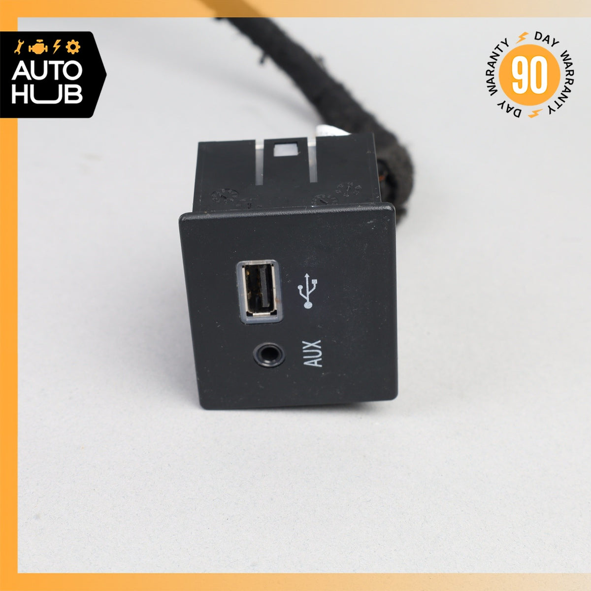 14-17 Maserati Quattroporte S Q4 M156 Center Console Usb Phone Aux Input OEM - photo 3