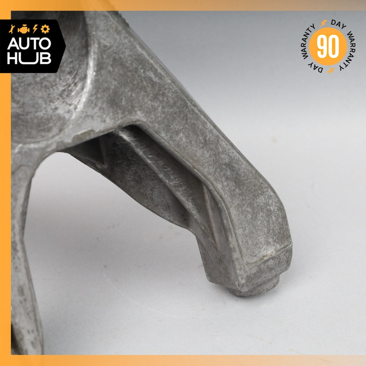 Porsche Cayenne Hybrid S 958 Right Side Engine Support Mount Bracket OEM - photo 8