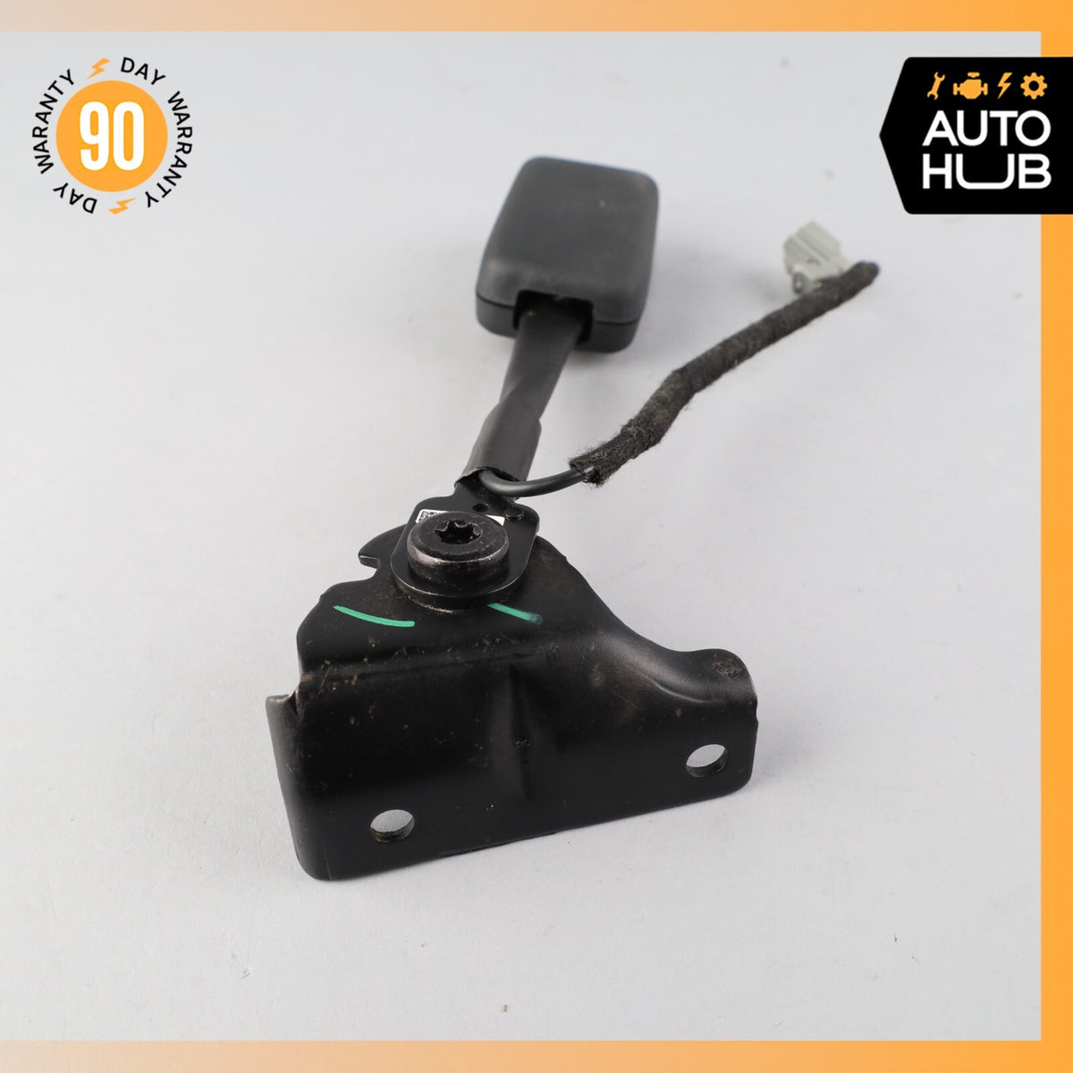 17-20 Maserati Levante M161 Front Left Driver Seat Belt Buckle Black OEM - photo 5