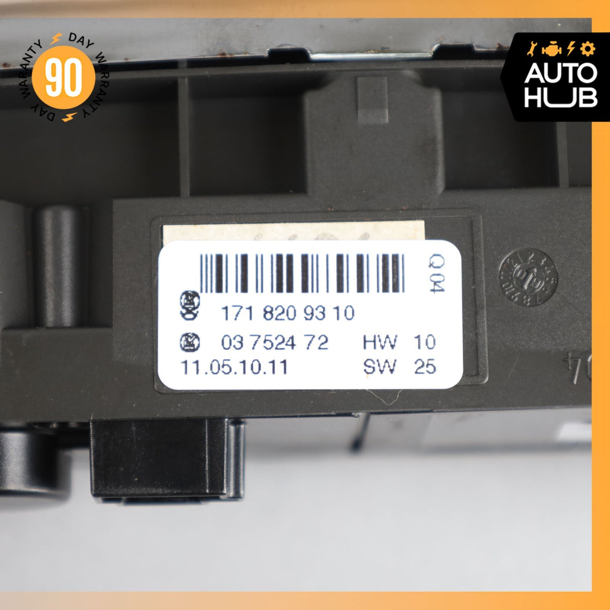 2011 Mercedes R171 SLK300 Center Dashboard Hazard Control Switch OEM - photo 12