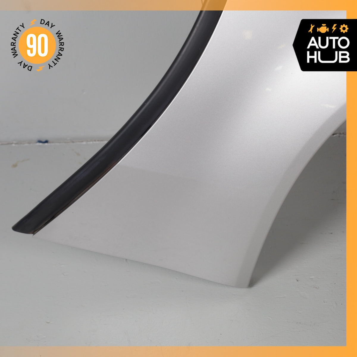 04-09 Cadillac XLR Quarter Panel Rear Left Driver Side Silver 10355380 OEM - photo 2
