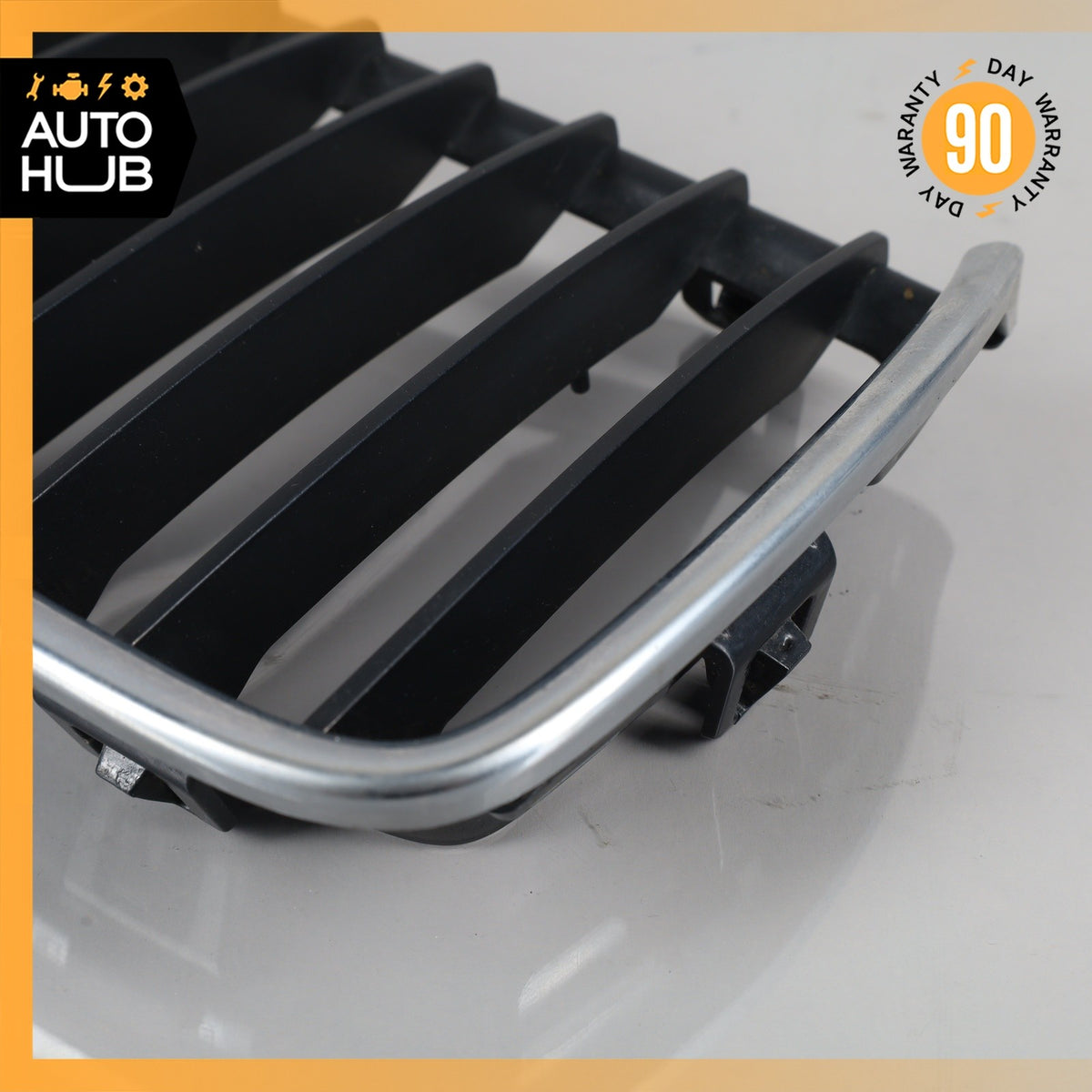 BMW E90 328i 335i Front Left Bumper Grille Chrome Set OEM 67k - photo 4
