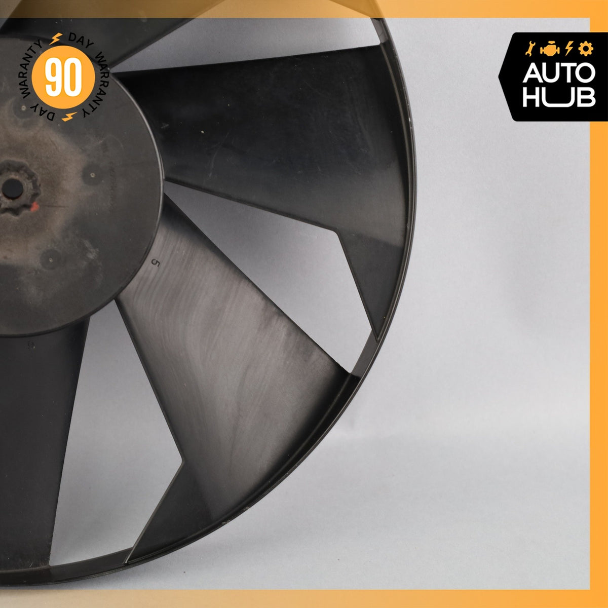 09-19 Maserati GranTurismo M145 Engine Motor Cooling Fan Blade OEM - photo 4