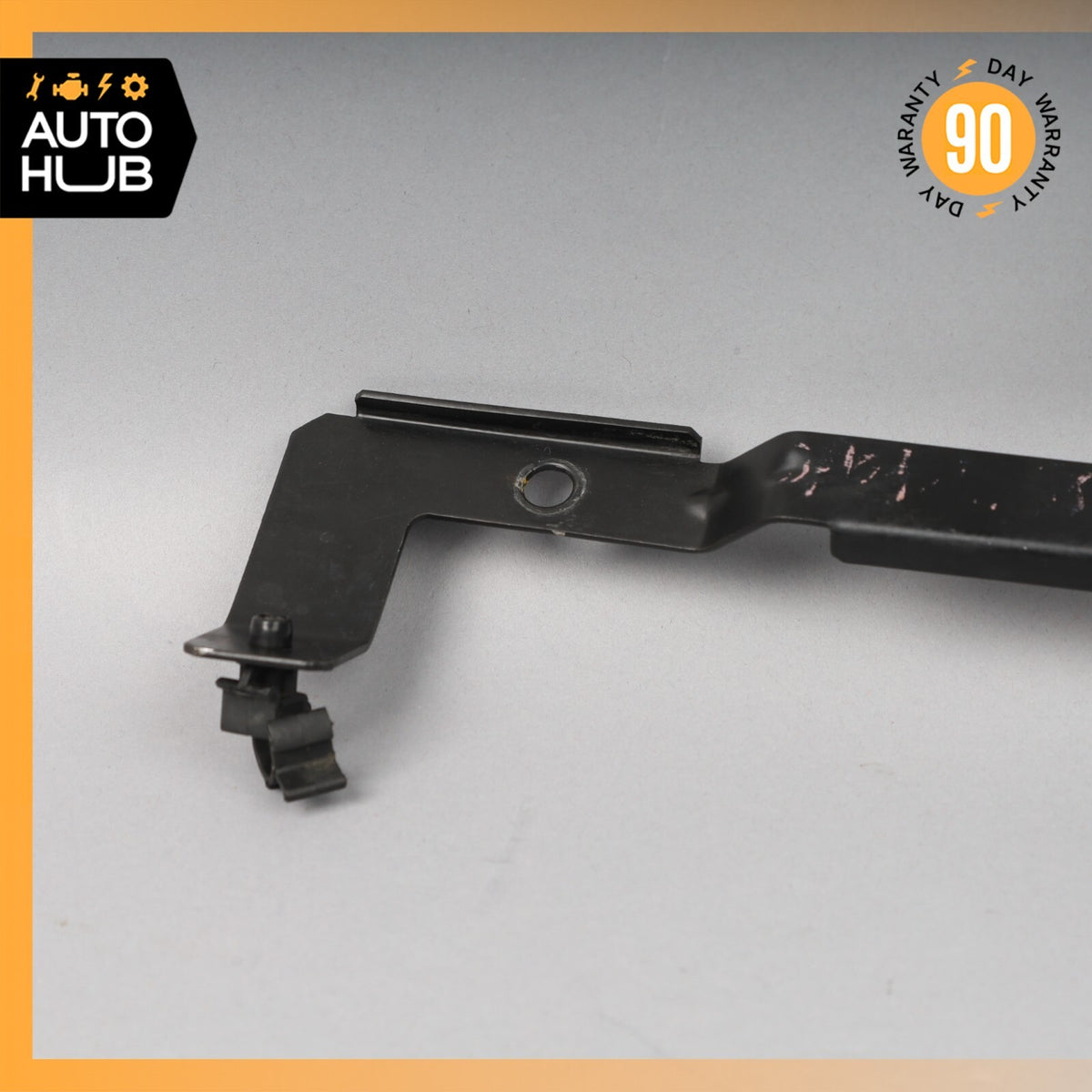 2005 Maserati Quattroporte M139 Engine Motor Left Side Brake Vacuum Line Bracket - photo 5