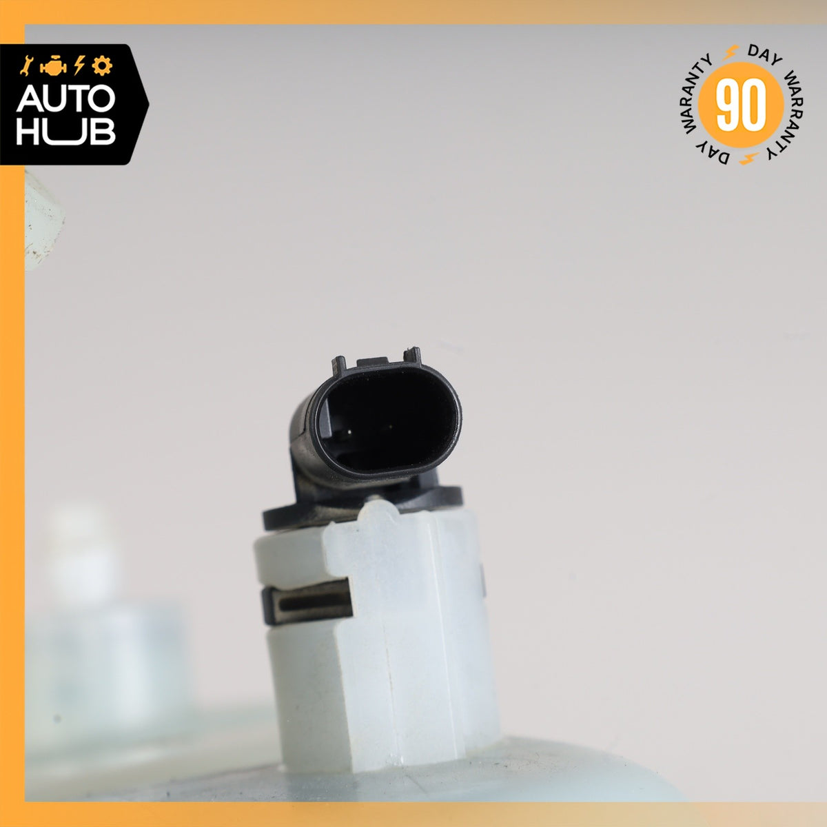 03-11 Mercedes W211 E350 CLS550 Coolant Reservoir Overflow Expansion Tank OEM - photo 9