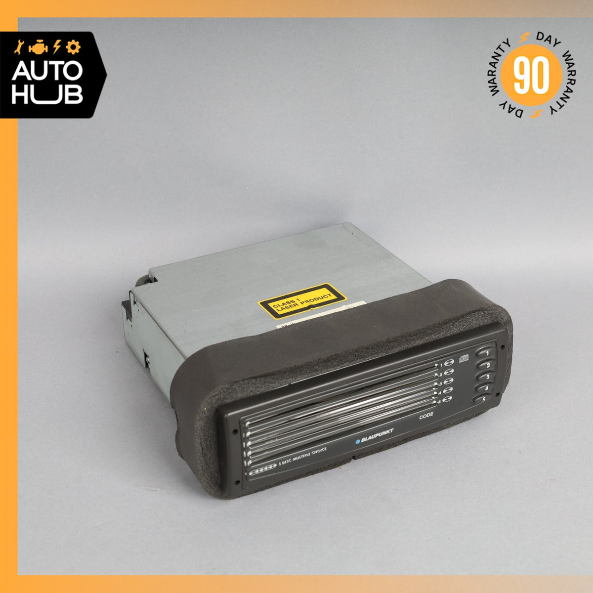 02-08 Maserati Coupe M138 Quattroporte M139 CD Changer 5 Disk Player OEM - photo 1