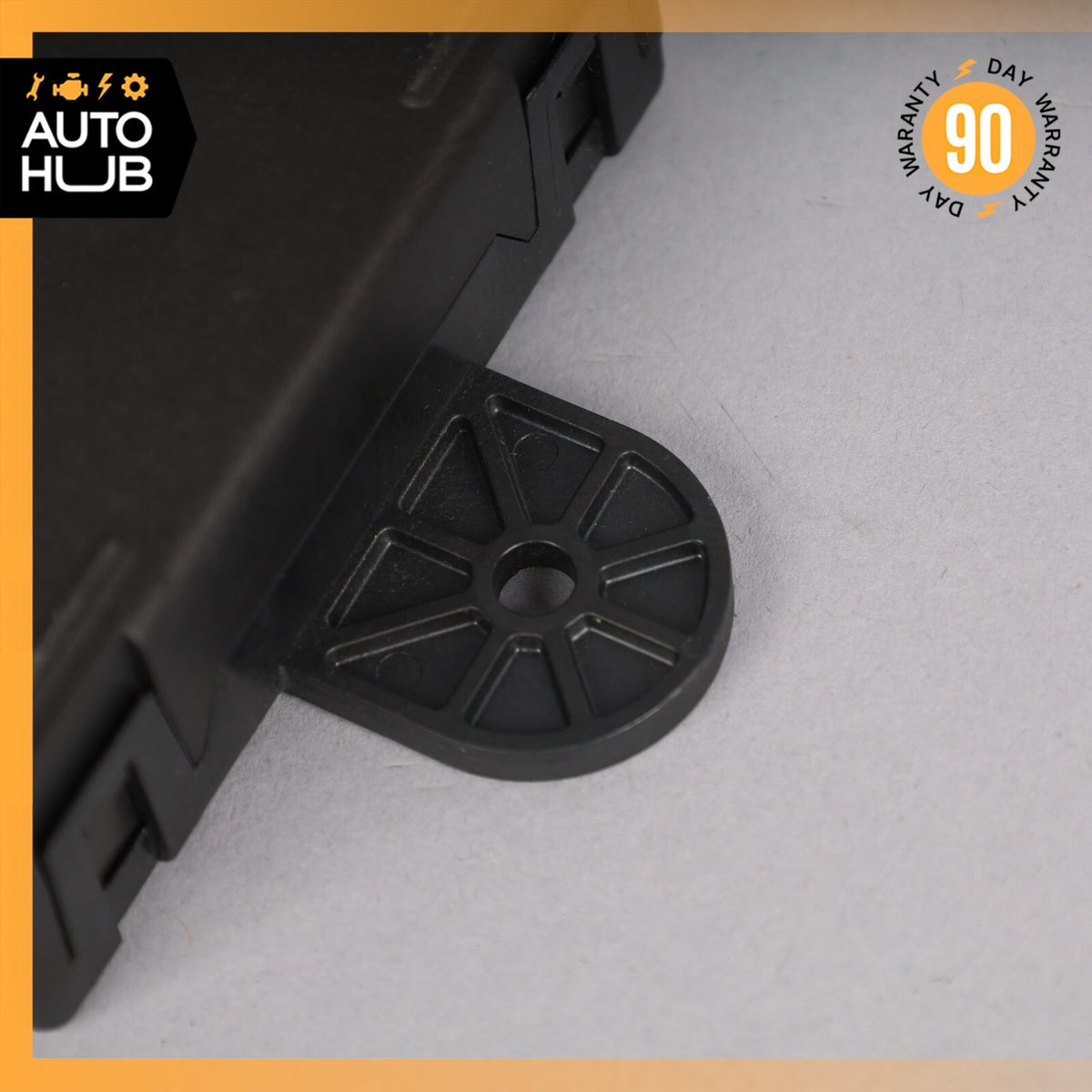 17-20 Maserati Levante M161 Rear Left Driver Side Door Control Module OEM 44k - photo 8