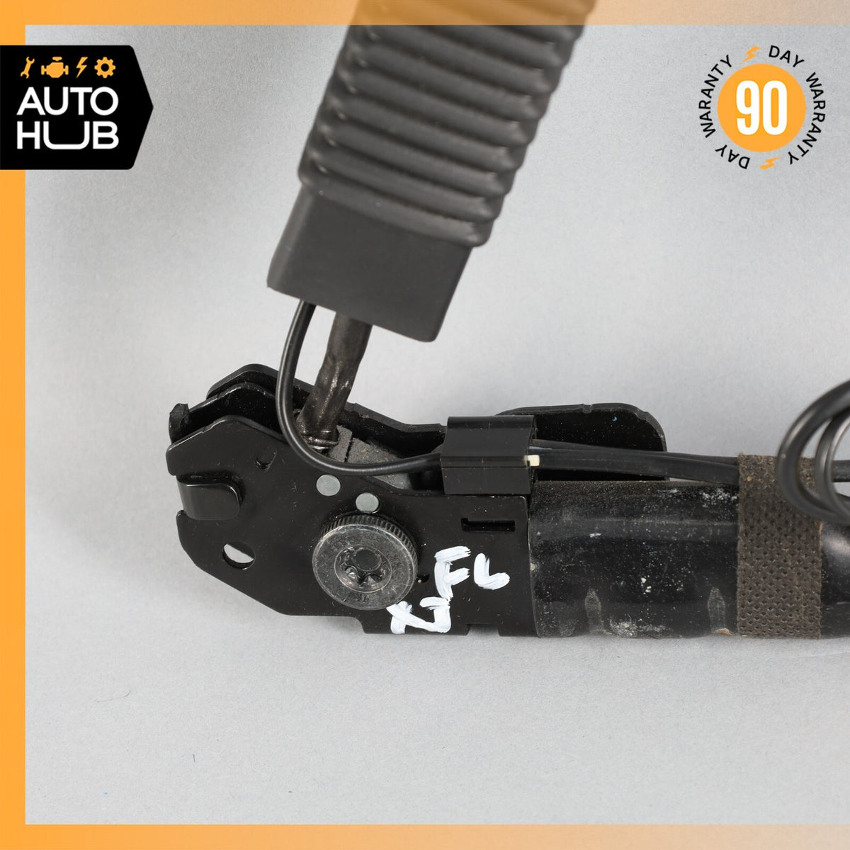 2016 Jaguar X351 XJ Front Left Driver Side Seat Belt Buckle OEM - photo 4