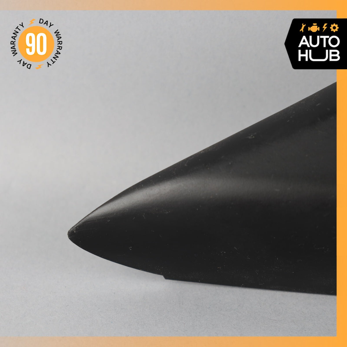 03-13 Maserati Quattroporte M139 4.7L S Left Side Door Corner Trim Panel OEM - photo 2