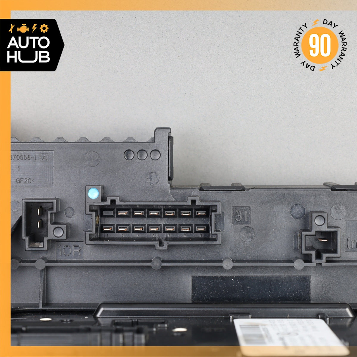 10-18 Mercedes W212 E250 Rear Relay Fuse Box SAM Module 2129001406 OEM - photo 9