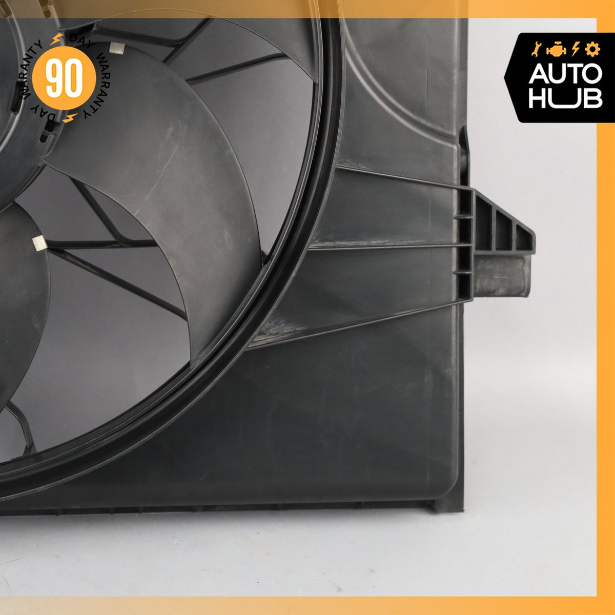 06-13 Mercedes W251 R350 ML350 Engine Cooling Fan Motor Assembly 1645000593 OEM - photo 6