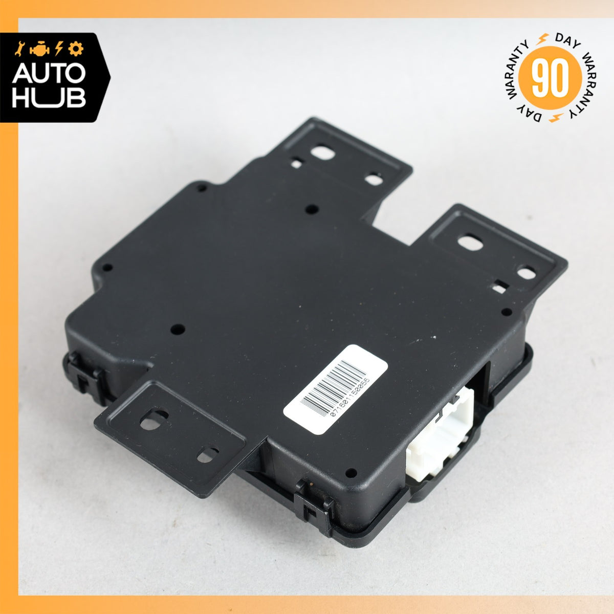 Mercedes W205 C350e Fuse Box Relay Control Module 0005408250 OEM - photo 3