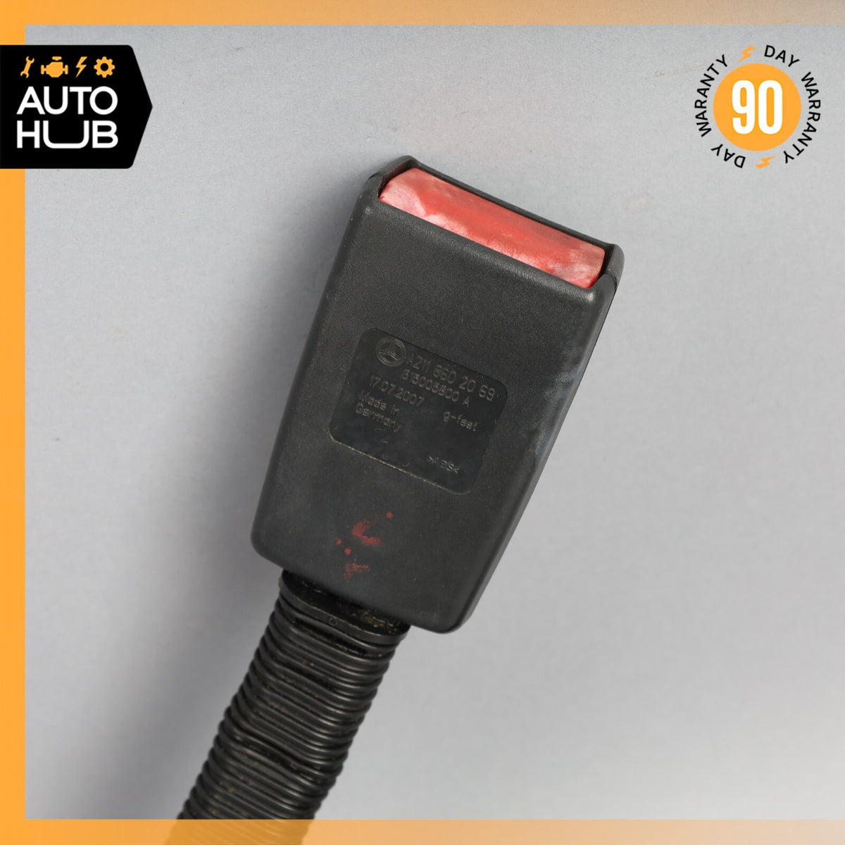 07-09 Mercedes W211 E350 CLS550 Front Right Side Seat Belt Buckle Black OEM - photo 7