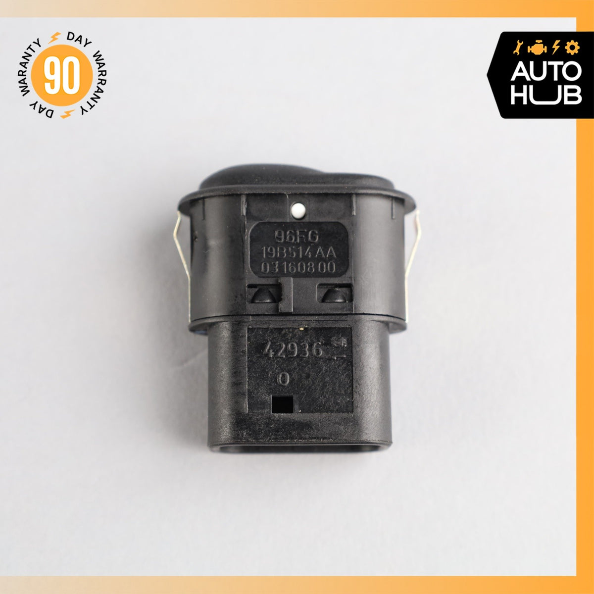 00-04 Aston Martin DB7 Vantage Trunk Release Switch Opener Switch 3785549 OEM - photo 8