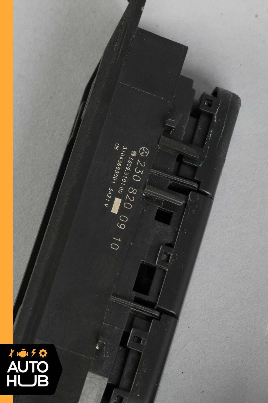 03-08 Mercedes R230 SL500 SL550 AMG Center Console ESP Switch Control Button OEM - photo 10