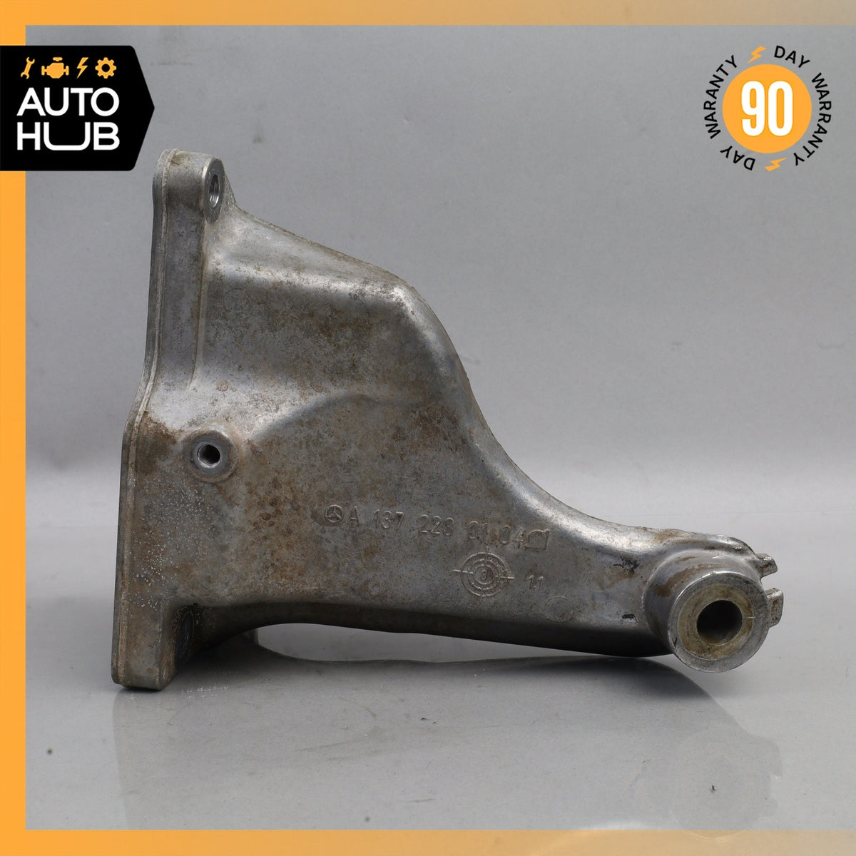 01-02 Mercedes W220 S600 CL600 Front Right Side Engine Bracket 1372230104 OEM - photo 5