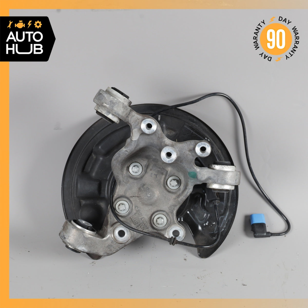 Mercedes W242 B250e Rear Right Side Spindle Knuckle Hub OEM - photo 9