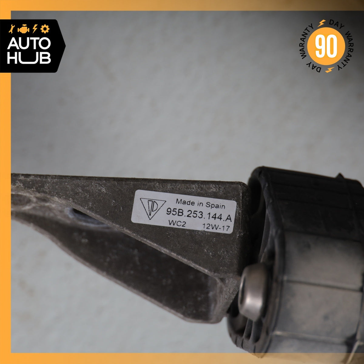 17-18 Porsche Macan 95B 2.0L L4 Exhaust Muffler Mufflers Set 95B253612 OEM 89k - photo 9