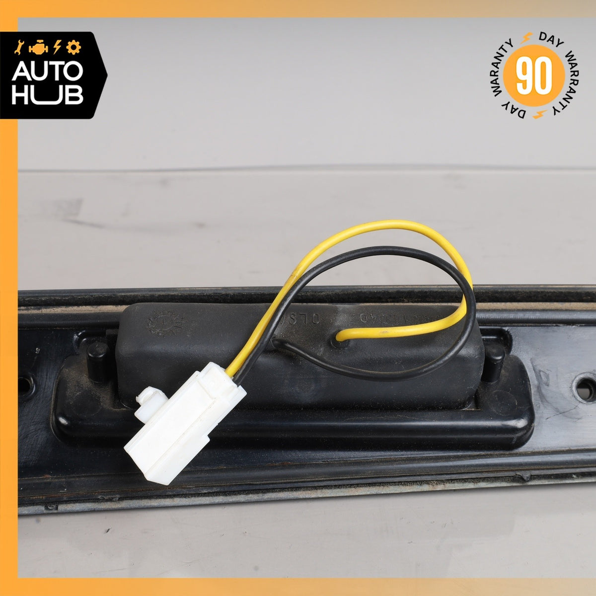 03-13 Maserati Quattroporte M139 Rear Trunk Lid Moulding Plate w/Lights OEM 84k - photo 14