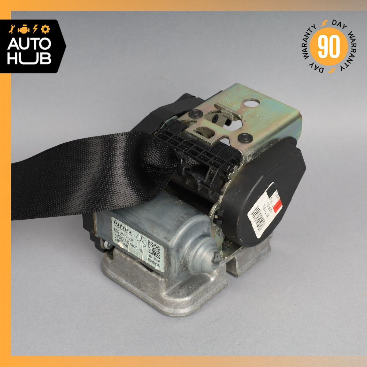 07-09 Mercedes W211 E550 E350 CLS550 Front Left Driver Side Seat Belt Black OEM - photo 10