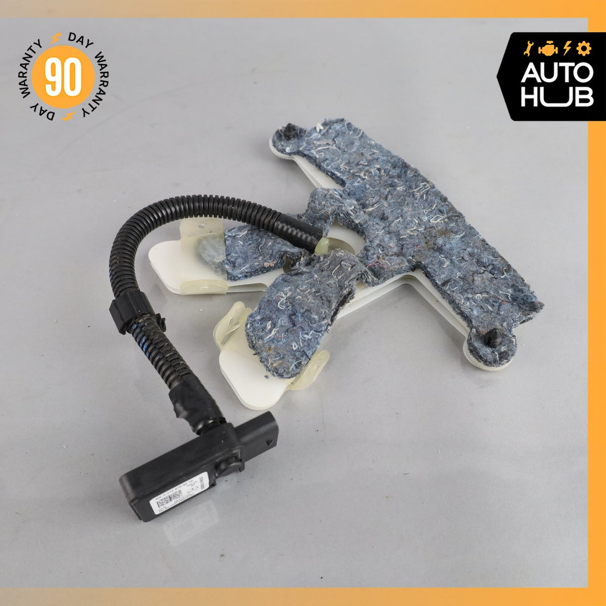 Mercedes W205 C63 AMG Right Side Seat Occupancy Sensor SRS Mat 2138700010 OEM - photo 5