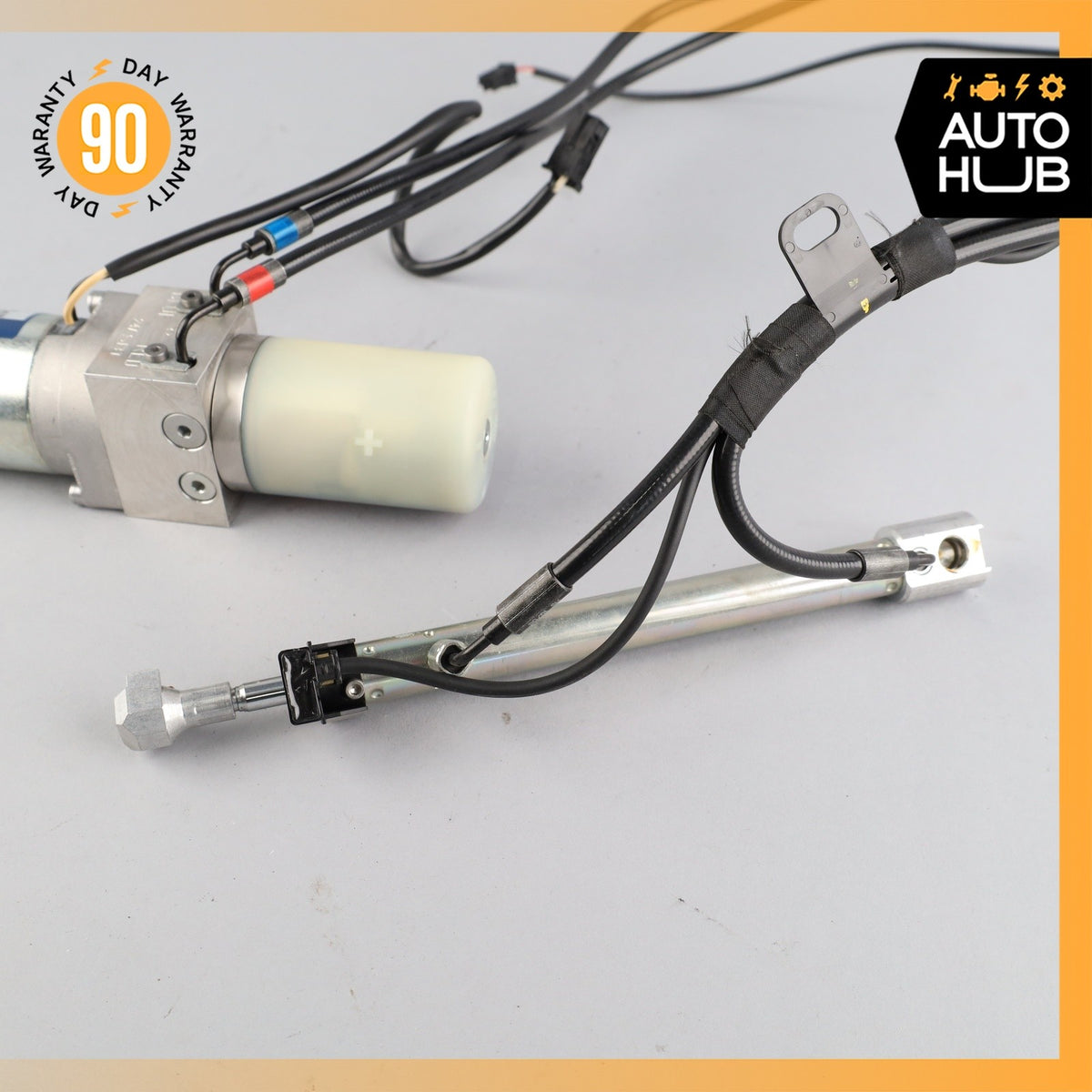 Mercedes W221 S550 Trunk Lid Locking Hydraulic Pull Down Pump w/ Foam Case OEM - photo 10